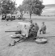 2pdr gun.jpg 2pdr gun.jpg